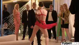 Tanguera Estrecha con Lisa Belyz